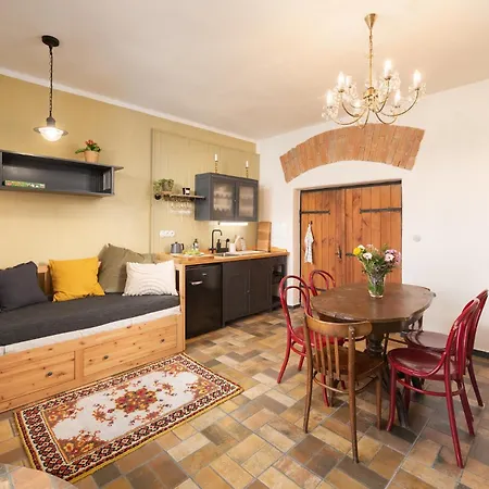 度假居 Na Ceste 巴甫洛夫